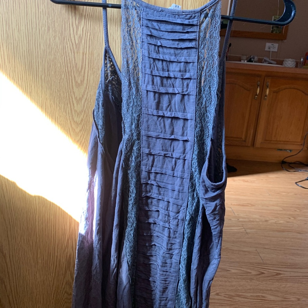 Tank - Picture 2 of 3